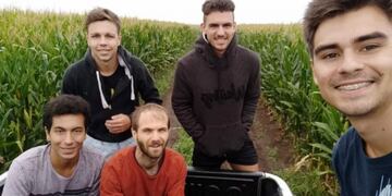 Chicos tandilenses crearon un fertilizante ecológico y lo vendieron a un campo de Las Flores