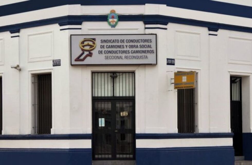 Una joven arrastró diez metros del pelo a otra: el ataque quedó filmado