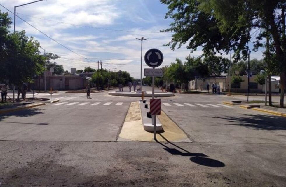 A un año y medio de la muerte de Marcela Quiroga, la rotonda en San Martín y Telles Meneses está terminada