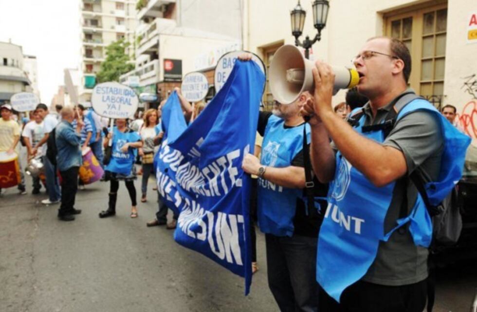 Permanece el conflicto entre los docentes universitario y el gobierno