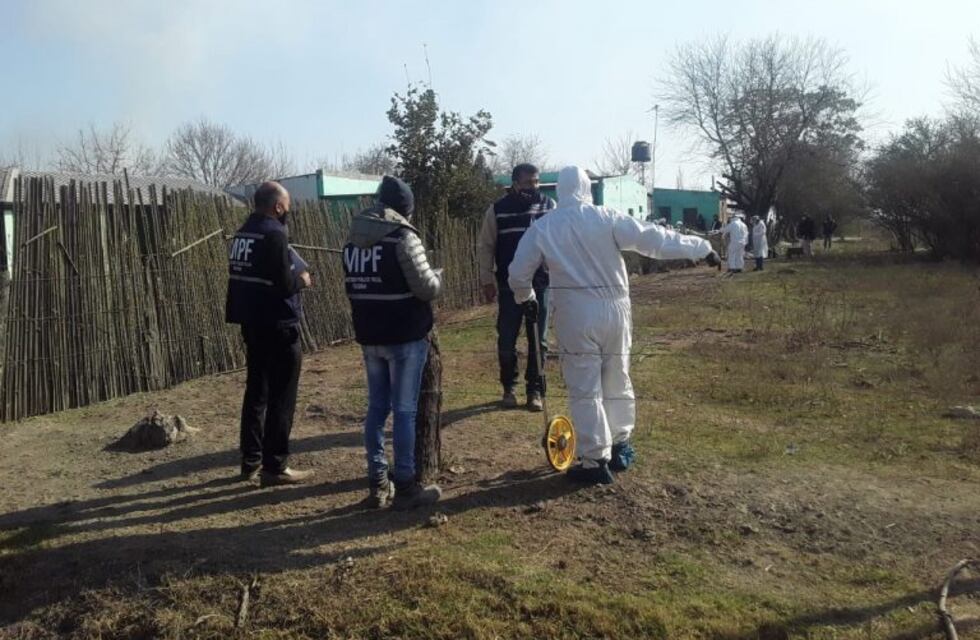 Investiga un doble homicidio en la Villa de Leales