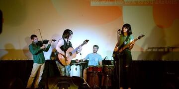 El festival cerró con música en vivo el viernes\u002E