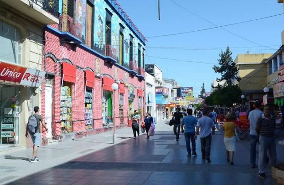 El comercio bajó un 70% sus ventas por el paro de colectivos