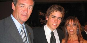 Facundo Macarrón y sus padres\u002E