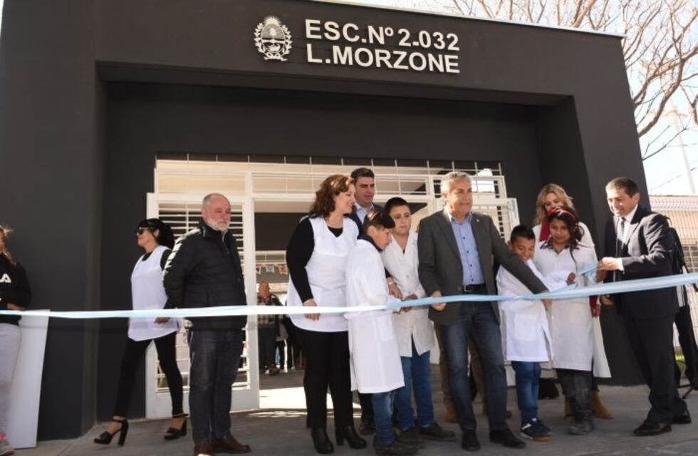 El Gobernador inauguró una escuela de educación especial en Bowen