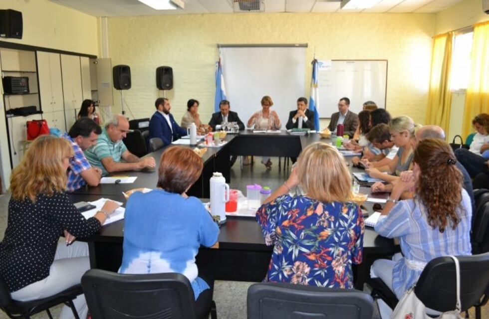 Cerraron la paritaria docente con un bono de 10 mil pesos y aumento salarial