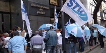 Trabajadores viales de STVyARA planean manifestarse en busca de aumentos salariales\u002E