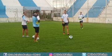 Calidad Rodríguez ya trabaja fuerte en Nueva Italia para la Copa\u002E El delantero Sebastián Díaz es el primer refuerzo\u002E