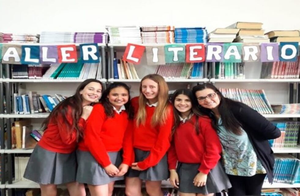 Booktubers, los chicos de la "secu" que te motivan a leer a través de redes sociales