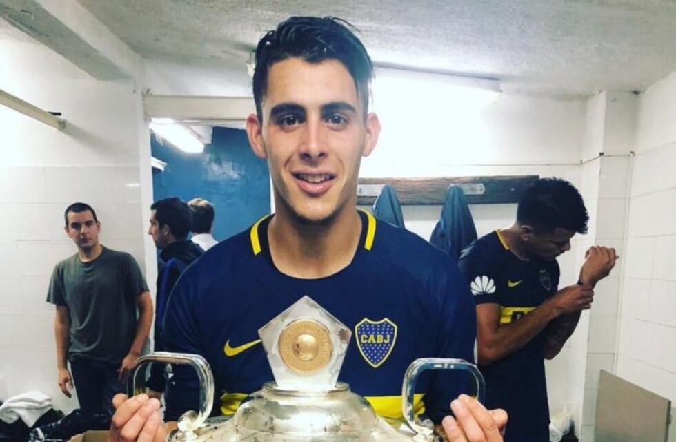 Pavón, con el título y su consagración en Boca