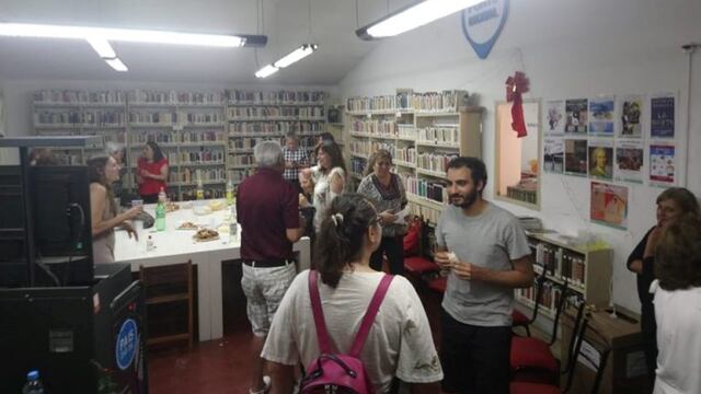 biblioteca libro abierto villa allende