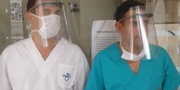 Máscaras creadas por jóvenes entrerrianos\nCrédito: Lautaro Ipperi