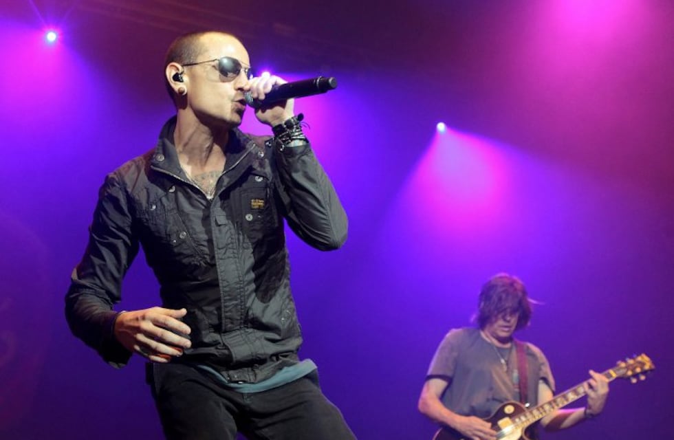 Se filtró el desgarrador llamado al 911 que dio aviso del suicidio del cantante de Linkin Park