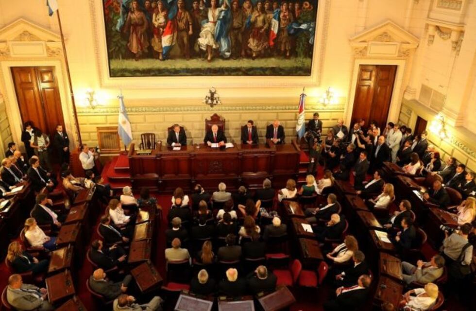 El 1° de mayo Lifschitz inaugurará las sesiones ordinarias de la Legislatura santafesina