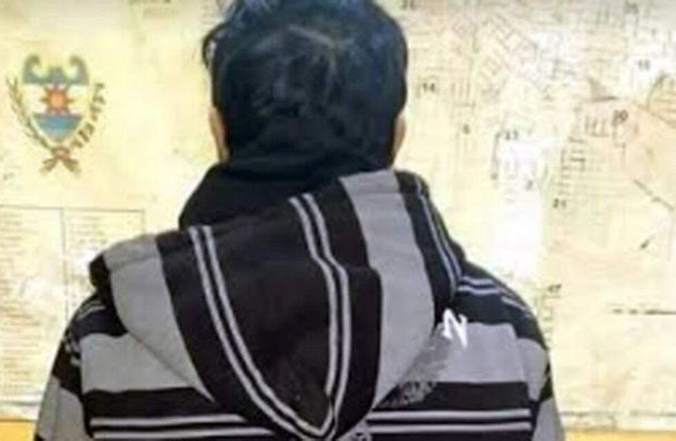 Lograron detener a un motociclista que intentó robar a un remisero