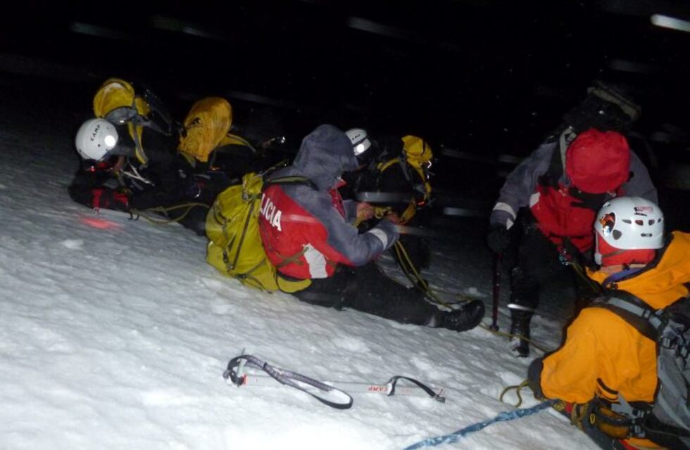 Una turista tuvo que ser rescatada tras accidentarse en la senda de laguna Esmeralda