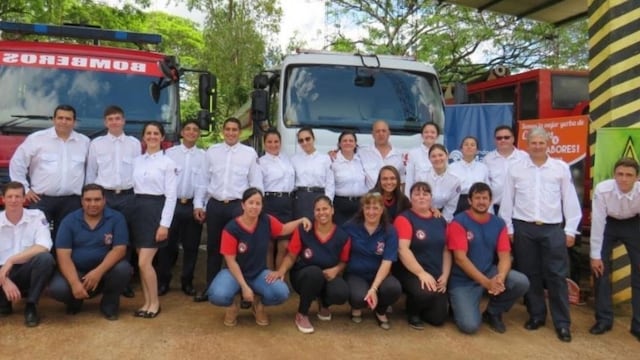 La Asociación de Bomberos Voluntarios de Comandante Andresito, en la fecha recuerda sus 10 años de prolífica labor en favor de la comunidad local y vecinas, en el ataque de incendios en una amplia jurisdicción y otros siniestros