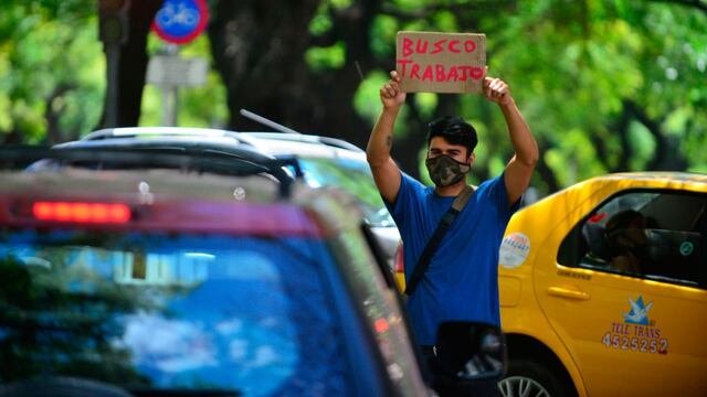Desocupación. Es uno de los problemas más graves que enfrentamos. (José Hernández)