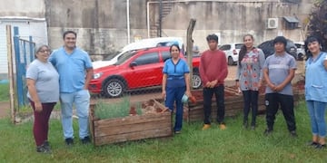 Materializan proyecto de “huerta escolar” entre institución educativa y comunidades indígenas.