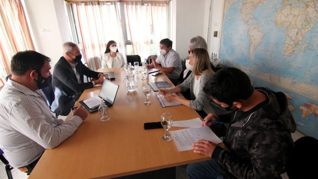 El gobierno de Neuquén ofreció a los docentes una suba del 12% y sumas fijas