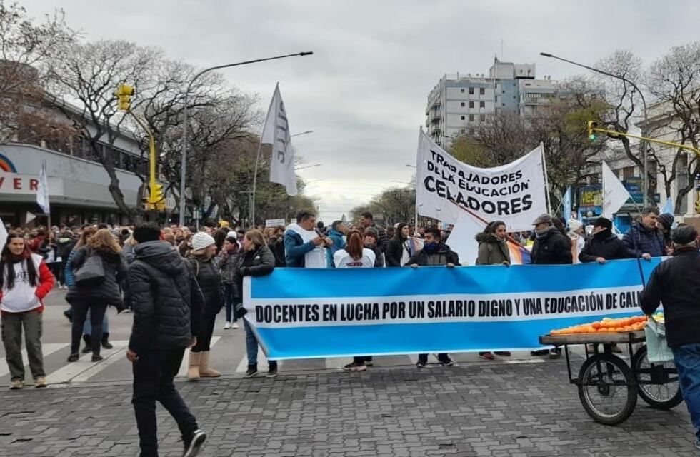 Emir Félix apoyó el reclamo docente y pidió que el Gobierno no resuelva todo con un “decretazo”