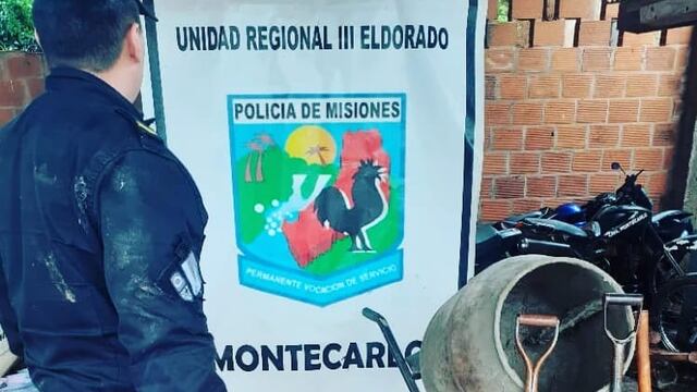 Montecarlo: efectivos policiales recuperan objetos robados.