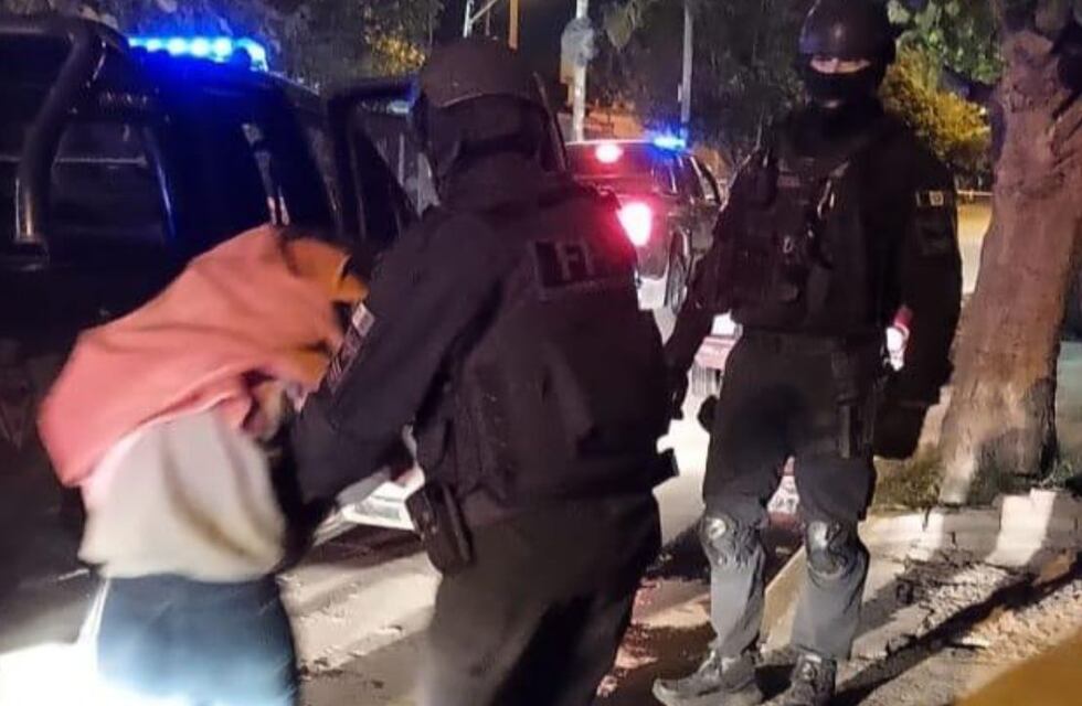 Córdoba: detuvieron a dos hermanas que tenían más de 1.200 dosis de drogas en su casa