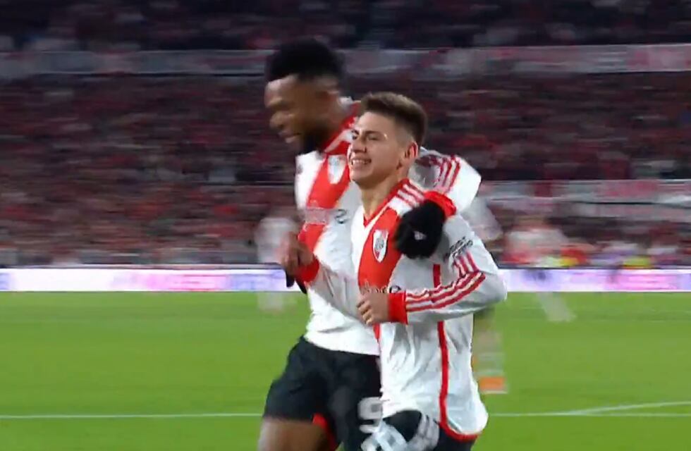 Un horror en la salida de Belgrano desde el fondo, y vino el 1 a 0 de River