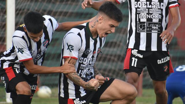 Peñarol hizo lo suyo, goleó y volvió a la punta. Ahora, espera que Instituto no gane.