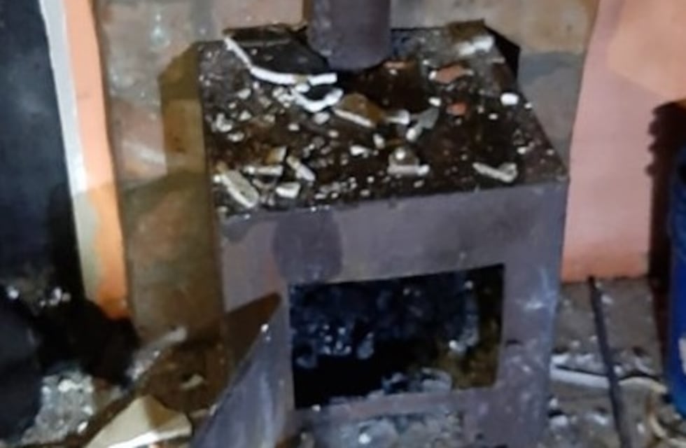 Se les incendió la casa por el fallo de una salamandra