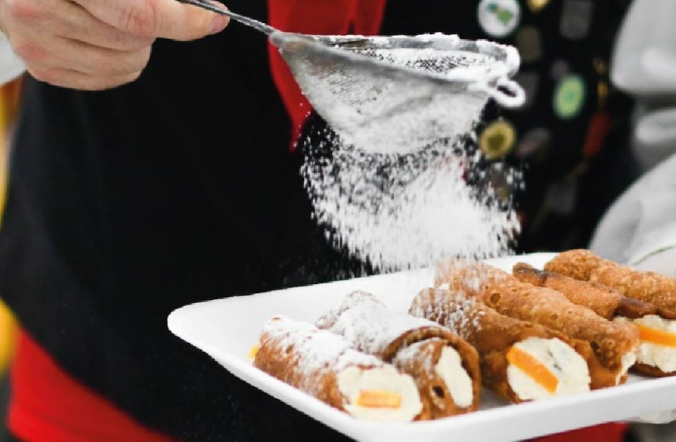 Turismo en Rosario: la Noche de Colectividades 2024 anuncia descuentos del 10 %