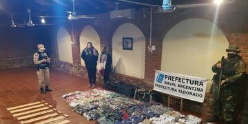 Incautan mercadería sin aval aduanero en Eldorado.