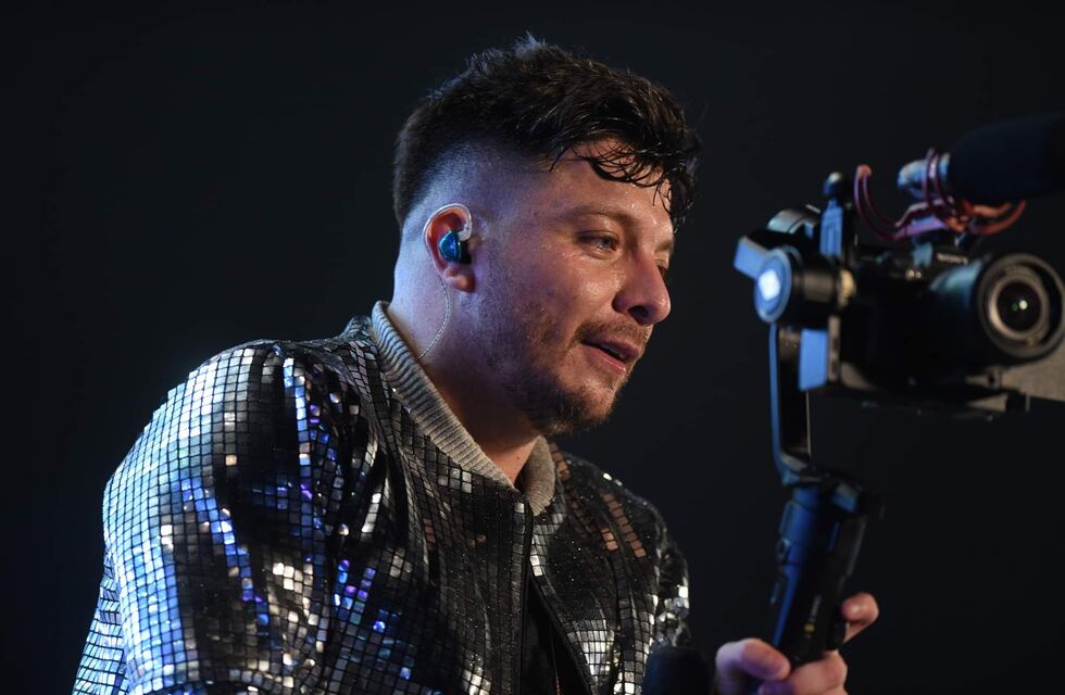 Le robaron a Damián Córdoba: delincuentes encerraron maniataron al guardia e irrumpieron en su departamento