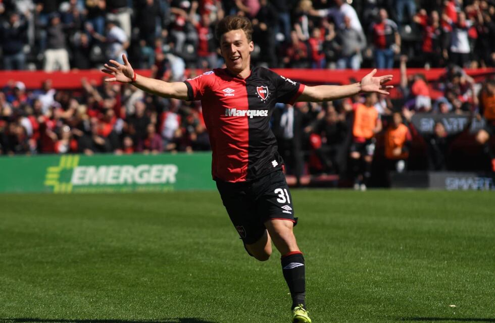 Newell’s: Cacciabue sorprendió a todos comprándose una camioneta modelo ‘65