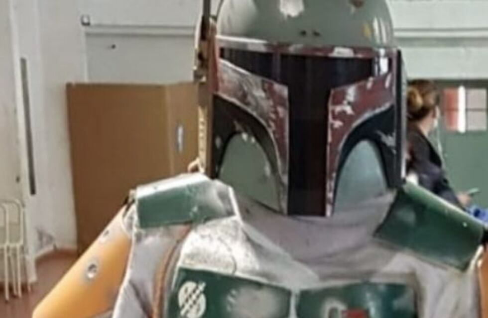 PASO 2021: fue a votar disfrazado como un soldado del Imperio de Star Wars