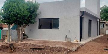 La casa fue donada por vecinos, para que Bibiana pueda ofrecer un mejor lugar a los chicos que van a su comedor solidario (foto de El Doce).
