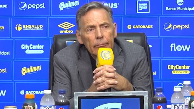 Miguel Ángel Russo y su reclamo por el tiempo extra que se jugó en el partido con River.