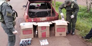 Incautan contrabando de cigarrillos en Comandante Andresito.