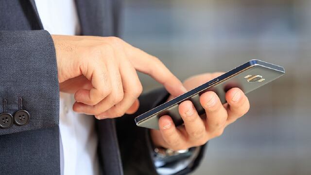 Un hombre denunció que se hacen pasar por él e intentaron estafar a su lista de contactos.