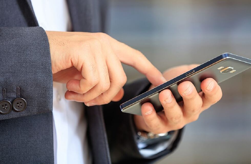 Un delincuente le robó la identidad virtual e intentó estafar a sus contactos