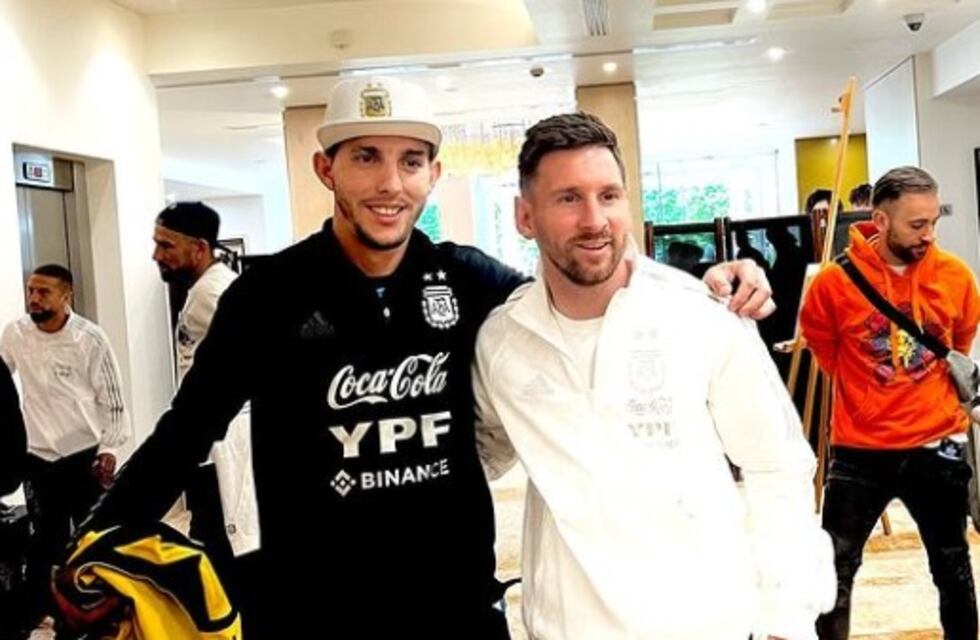 El sanjuanino que cumplió el doble sueño de estar con Messi y aparecer en la serie de La Scaloneta