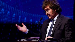 Javier Milei, de la coalición La Libertad Avanza, durante el debate entre candidatos presidenciales.