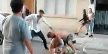 La pelea de San Pedro no acabó con heridos de gravedad de milagro.