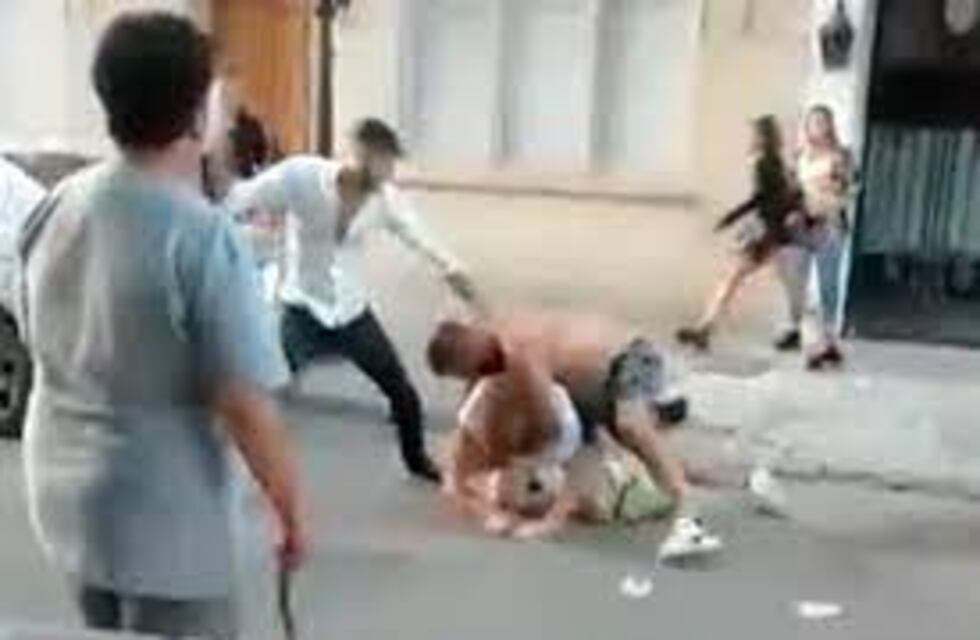 Otra brutal pelea a la salida de un boliche en San Pedro: hubo trompadas y patadas, pero no se tuvo que lamentar heridos de gravedad