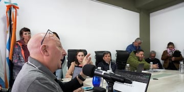 Concejales analizan proyectos de presupuestos de la Secretaría de la Mujer y Políticas Sociales