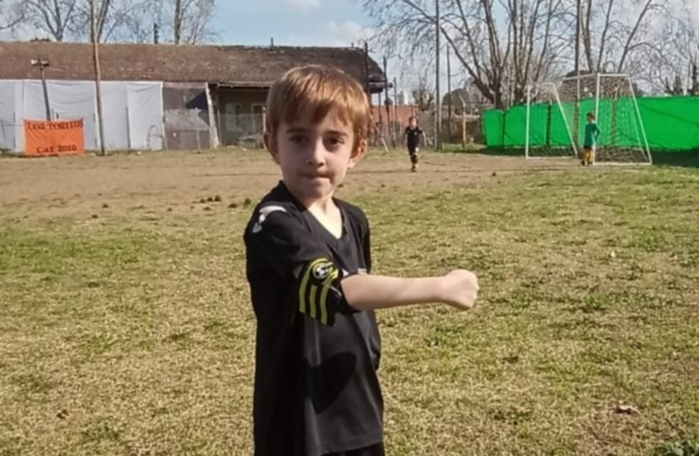 “Ganar o perder no importa”, la tierna arenga de un niño platense a de que su equipo salga a la cancha