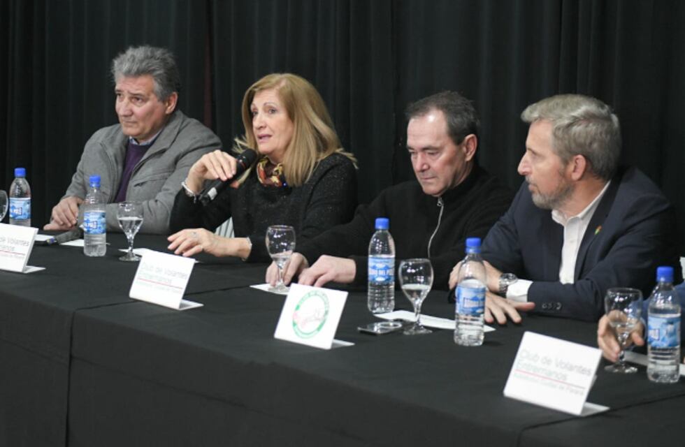 Rosario Romero participó del lanzamiento de la carrera del TC en Paraná