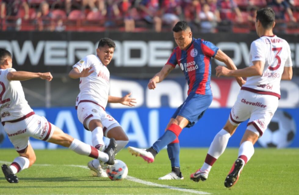 San Lorenzo perdió 3 a 1 ante Lanús y Paolo Montero sigue en la cuerda floja