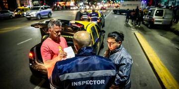 10 taxis fueron secuestrados durante el operativo de anoche en el estadio de River Plate (Foto: Policía de la Ciudad de Buenos Aires).