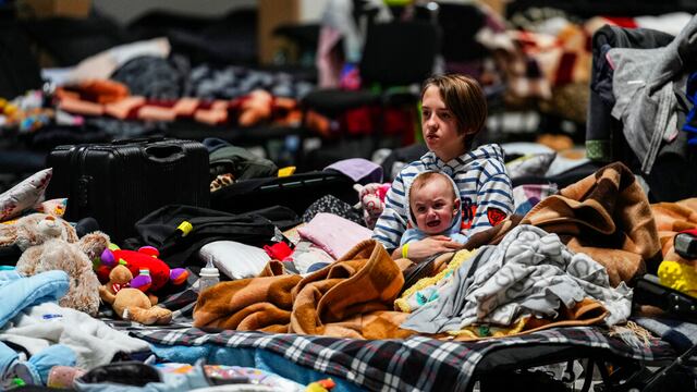 Niños en un centro para refugiados ucranianos en Nadarzyn, Polonia.